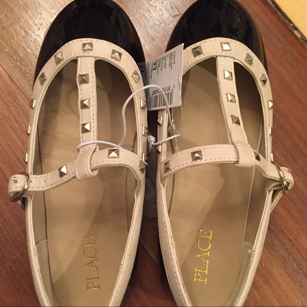 NWT never worn black paten leather shoes
